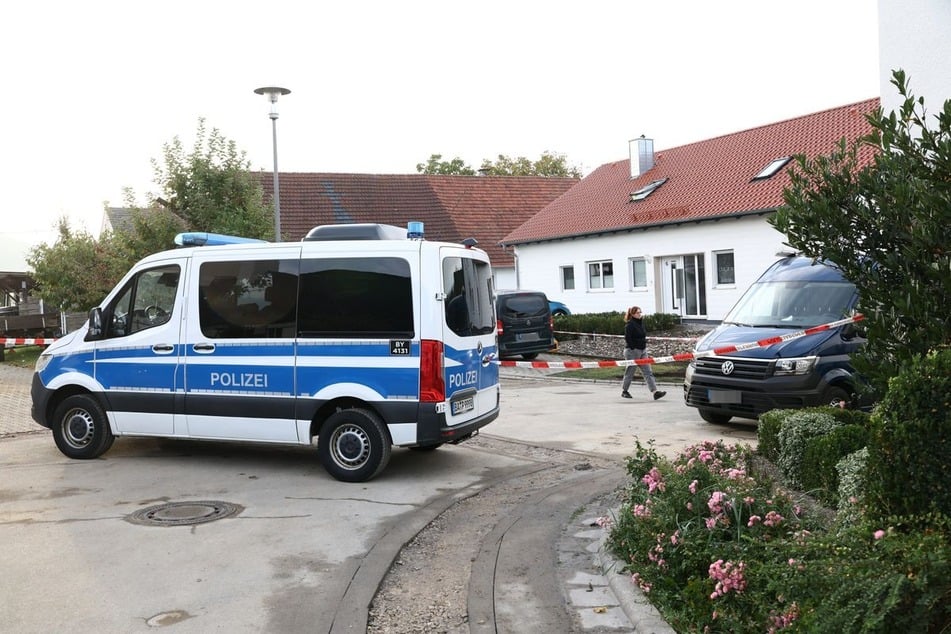 Bei einer Waffenkontrolle in Berngau wurden zwei Mitarbeiter der Behörde erschossen.