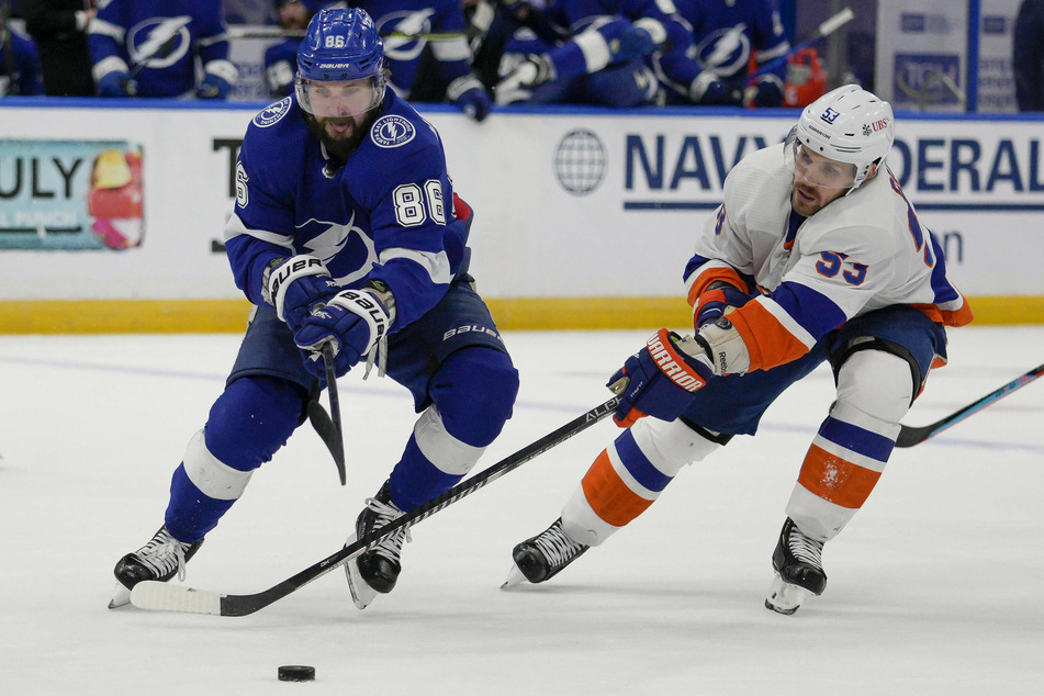 Lightning right wing Nikita Kucherov (l) scored three assists in Tampa's game two win on Tuesday night.