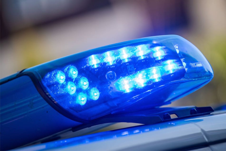 Unfall A5: Irre Aktion auf der A5: Schwerlaster müssen zwei Kilometer im Rückwärtsgang fahren