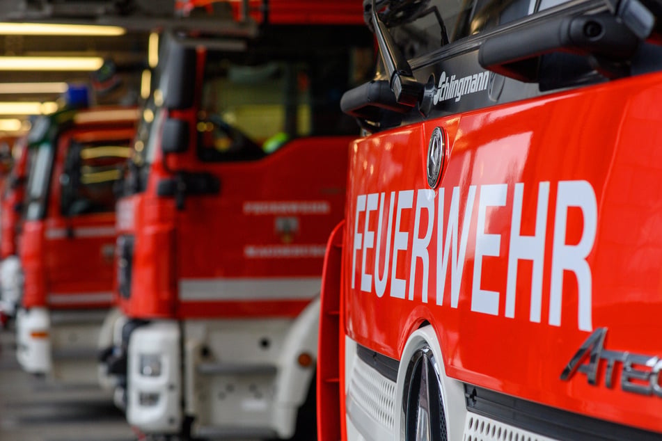 Sechs Personen wurden mit dem Verdacht auf eine Rauchgasvergiftung in Krankenhäuser gebracht. (Symbolbild)