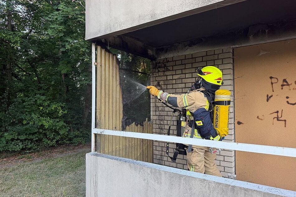 Polizei löscht Feuer in Schwesternwohnheim: Verdacht auf Brandstiftung