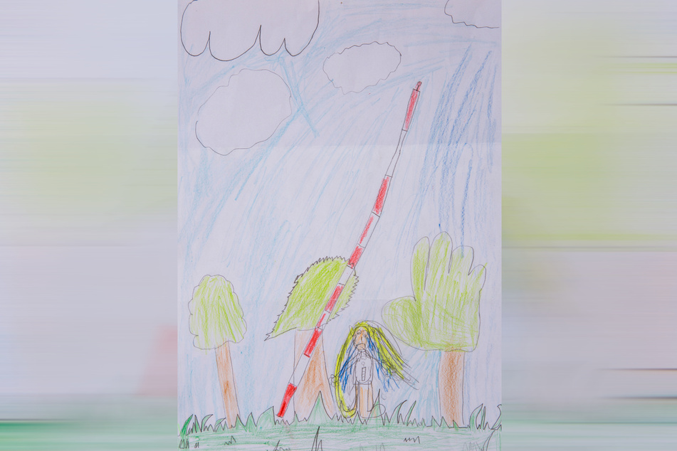 Dieses Bild zeigt den fallenden Funkturm.