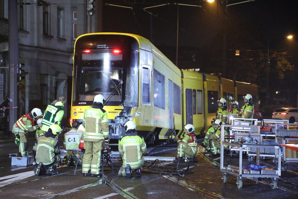 Gegen 21.50 Uhr standen die Bahnen wieder im Gleis.