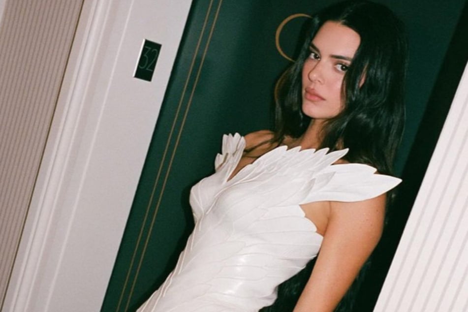 Kendall Jenner opened up about initially wanting kids by the age of 27 and why she has "boundaries" with her family.