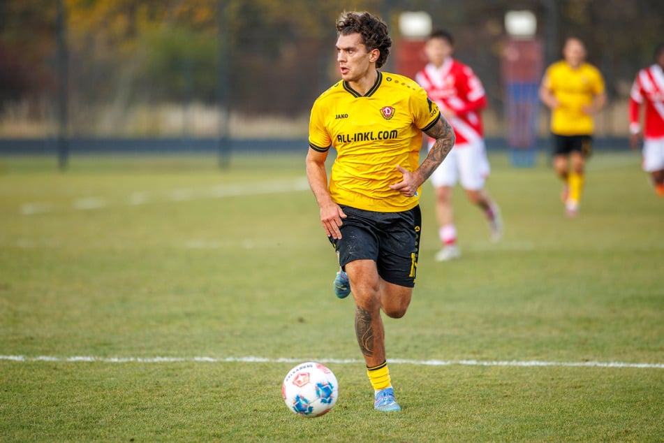 Julian Pauli (20) war am Donnerstag beim Test gegen Energie Cottbus wieder für Dynamo am Ball.