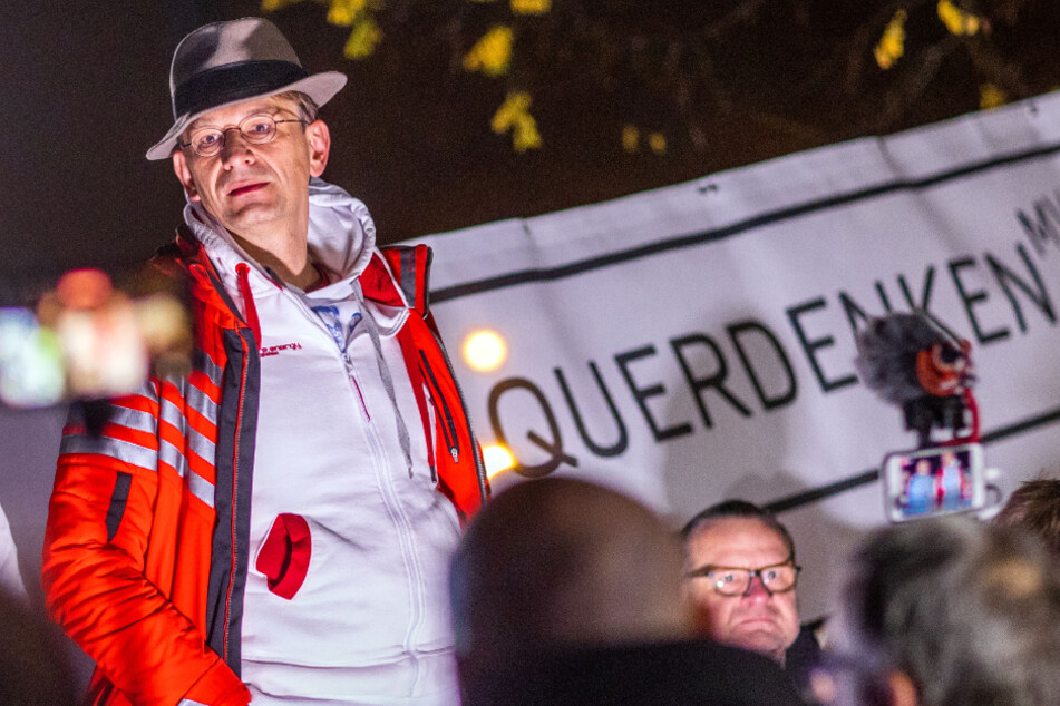 Mit Bodo Schiffmann (52) kam ein Anführer der "Querdenken"-Bewegung nach Schwerin.