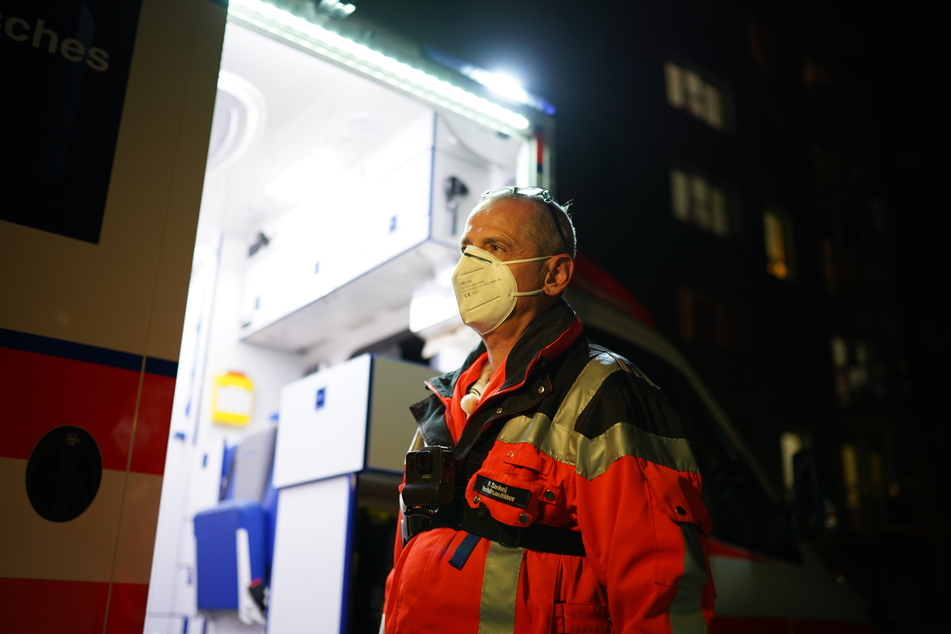 Petro Sadoni (56) ist seit 29 Jahren Notfallsanitäter.