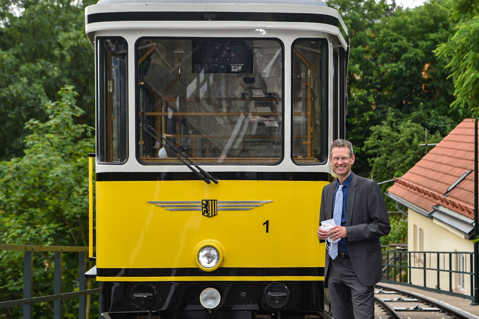 Freut sich über komplett sanierte Bergbahnen: DVB-Chef Andreas Hemmersbach (52).