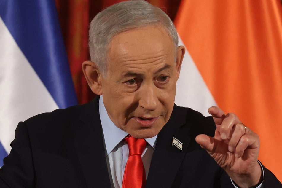 Israels Ministerpräsident Benjamin Netanjahu (76) droht den Feinden seines Landes.