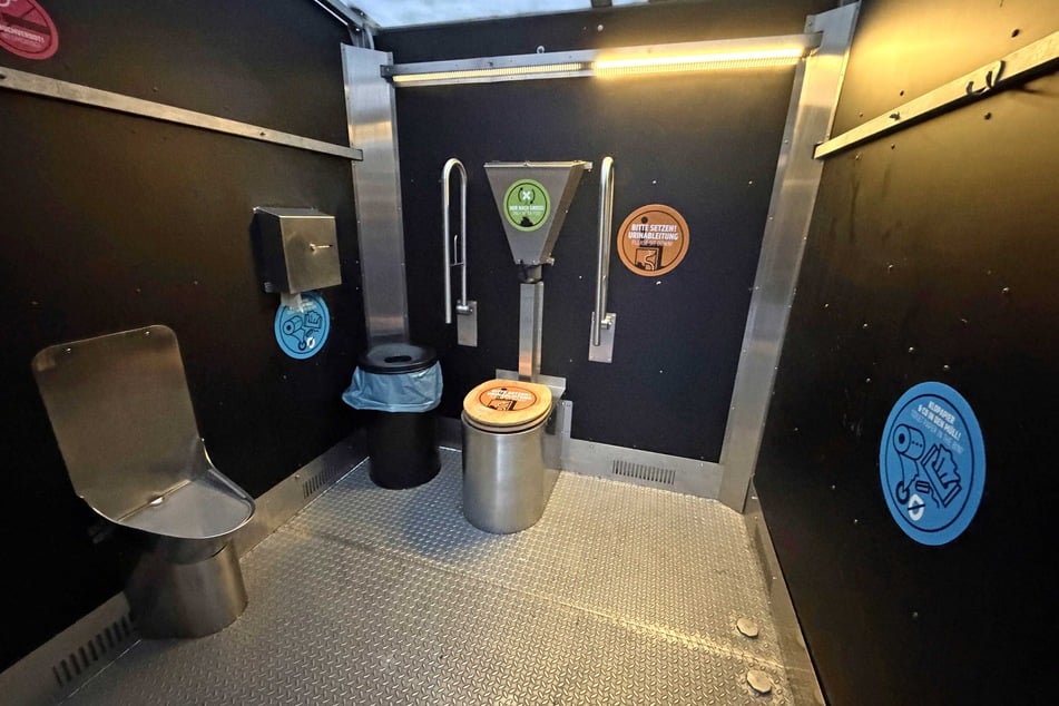 Die Trockenklos waren barrierearm.