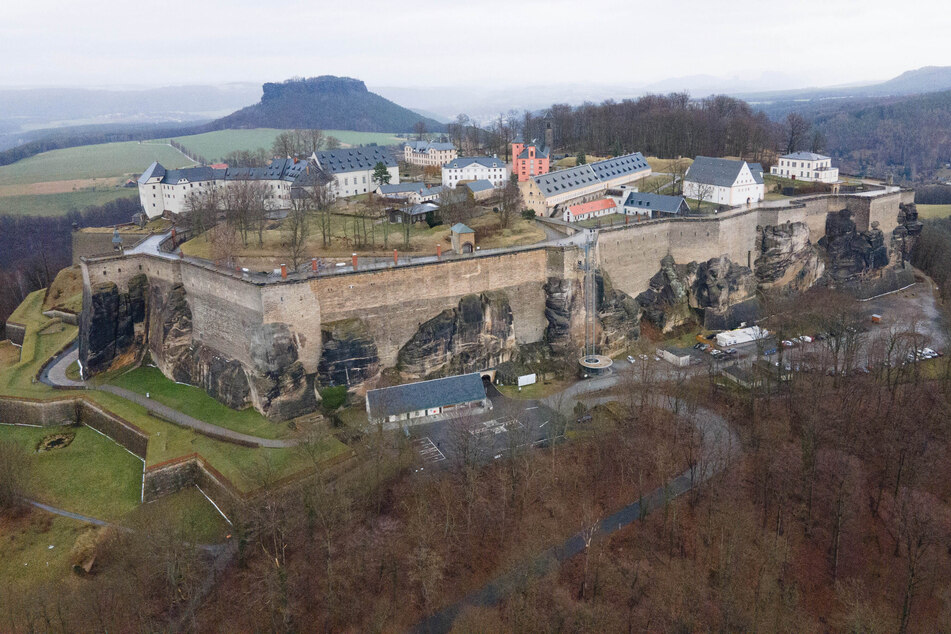 Auf der Festung Königstein wird gepuzzelt.