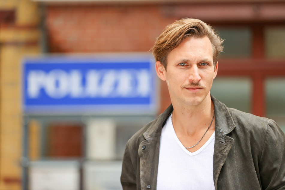Schauspieler Johannes Hendrik Langer (36) ist für sein Engagement bei "SOKO Leipzig" von Berlin nach Leipzig umgezogen.