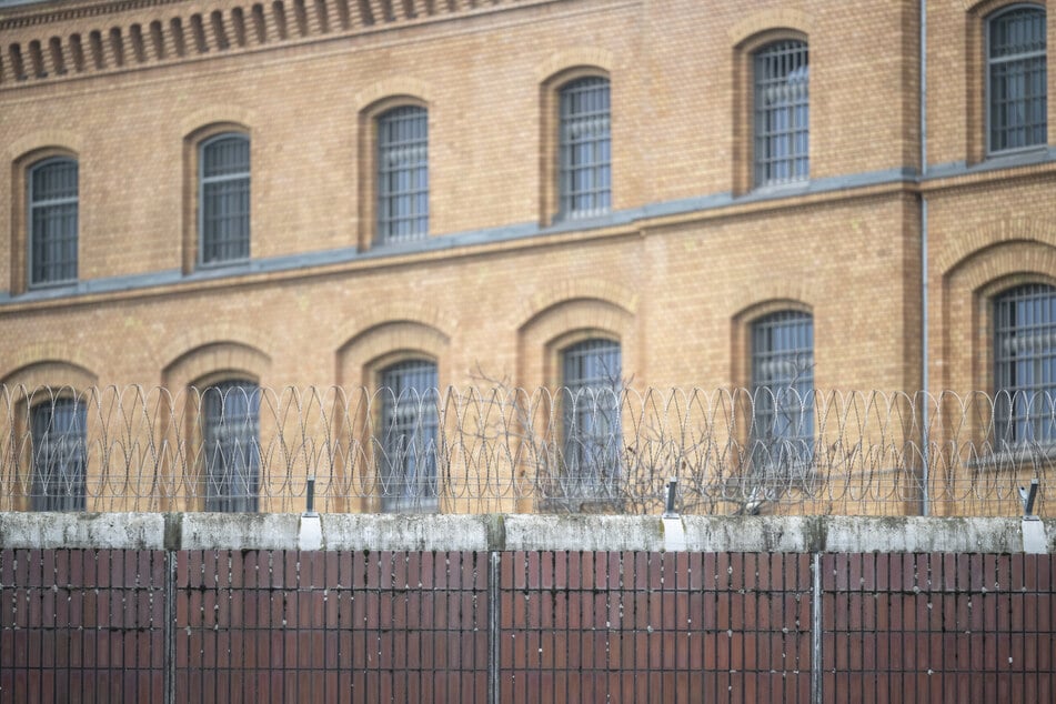 In der JVA-Moabit wird der Spezail-Schal getestet