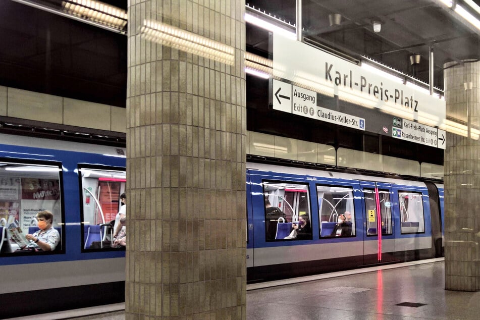 München: Gewalteskalation an Münchner U-Bahnhof: Trio prügelt brutal auf 15-Jährige ein, die sticht zu!