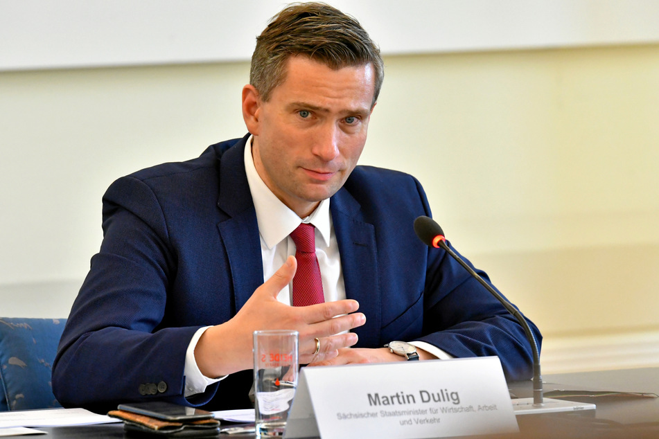 Sachsens Wirtschaftsminister Martin Dulig (46, SPD) fürchtet um die Wettbewerbsfähigkeit des Wirtschaftsstandortes Sachsen auswirken, wenn weniger Betriebe ausbilden (Archivbild).
