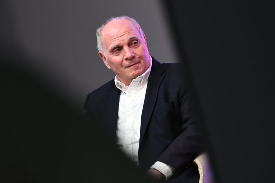 Uli Hoeneß (72) ist der Berater ein Dorn im Auge.