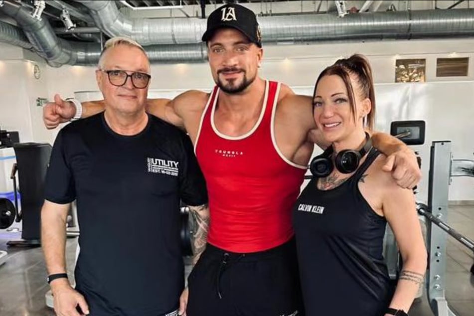 Auf einem neuen Instagram-Account, den Lindners Familie ins Leben rief, finden sich unter anderem private Aufnahmen des Influencers gemeinsam mit seiner Schwester und dem gemeinsamen Vater.