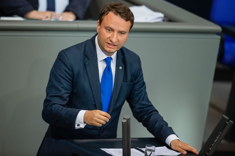 Die Ermittlungen gegen den früheren CDU-Bundestagsabgeordneten Mark Hauptmann (37) in der Maskenaffäre könnten noch Monate dauern. (Archivbild)