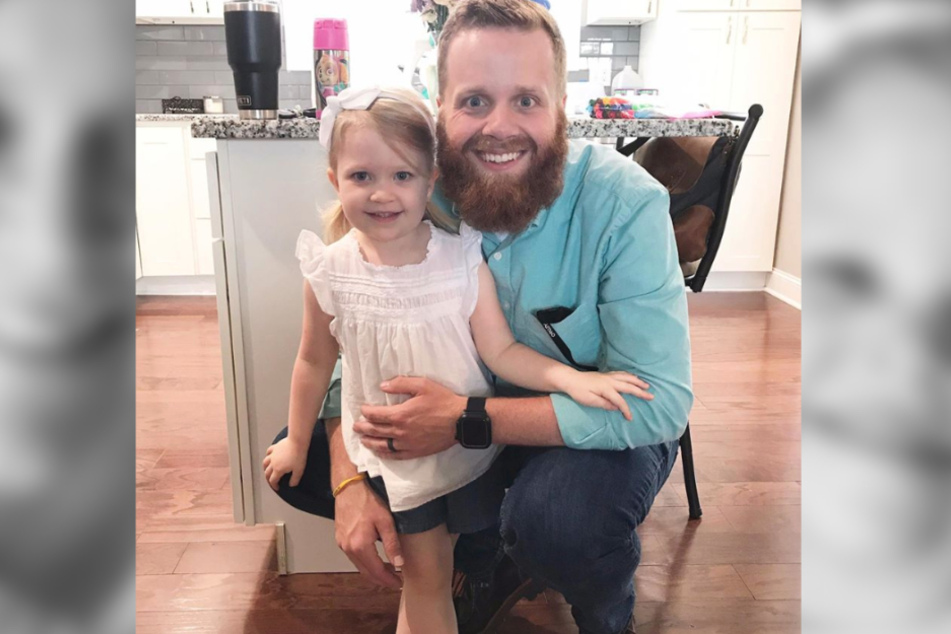 Matt Collins mit seiner kleinen Hattie, die infolge eines Tornados starb.