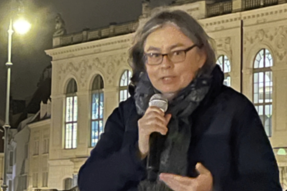 Dresdens Umweltbürgermeisterin Eva Jähnigen (56, Grüne) richtete das Wort an die Anwesenden.