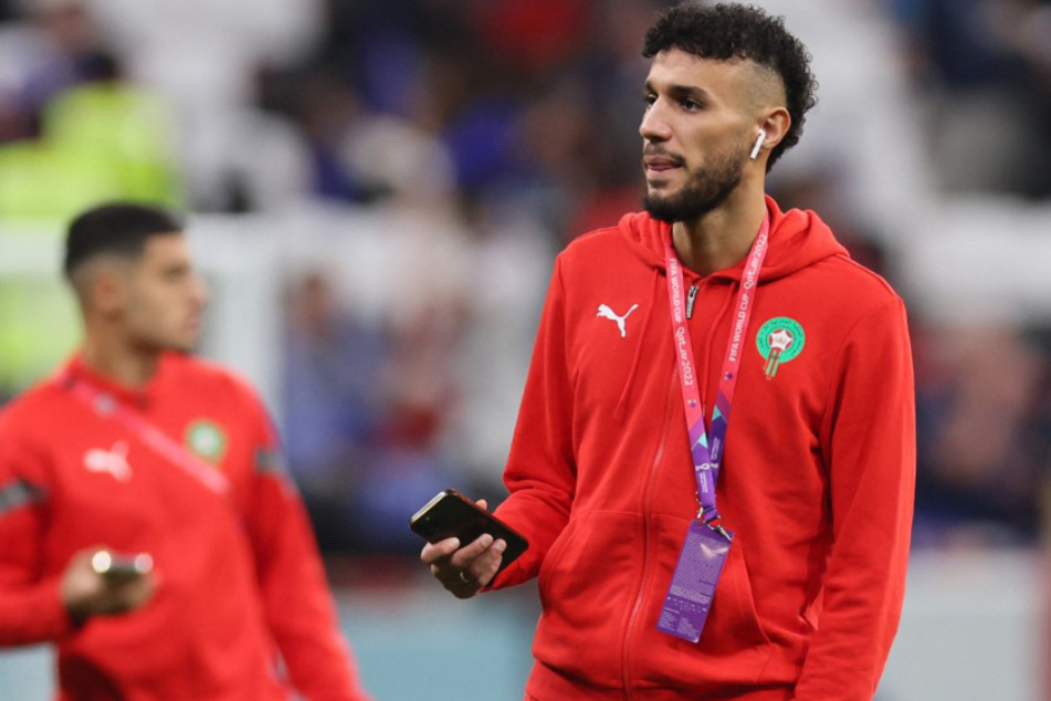 Noussair Mazraoui (25) überzeugte bei der WM mit den Marokkanern. Nun muss er pausieren.