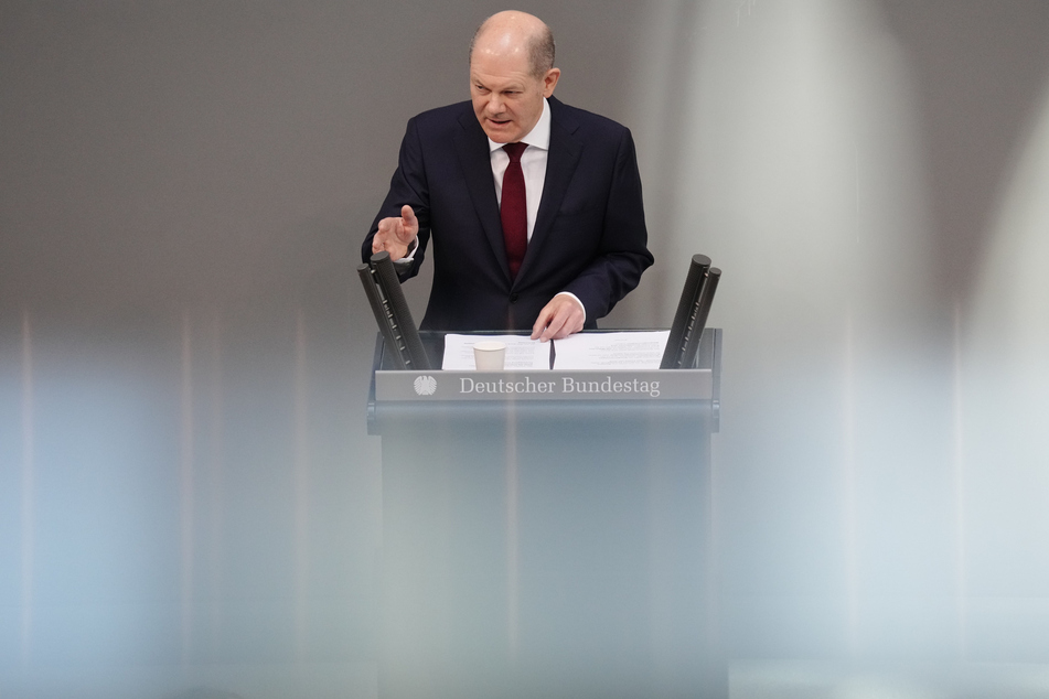 Vor einem Jahr, am 27. Februar 2022, hielt Bundeskanzler Scholz seine berüchtigte Rede zur "Zeitenwende" im Bundestag.