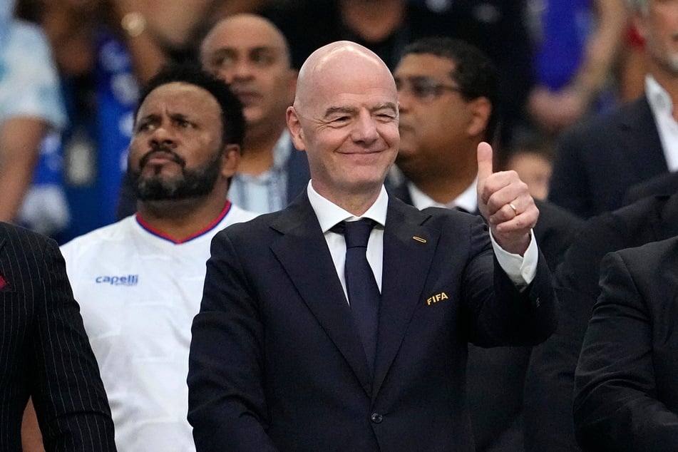 Gianni Infantino ist offenbar zufrieden mit der deutschen Performance.