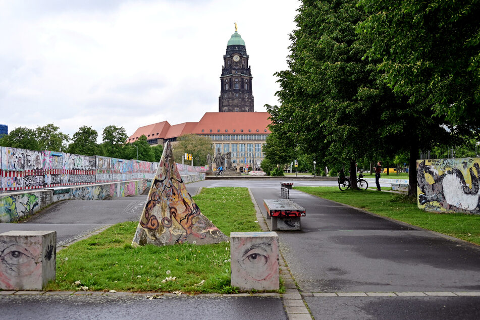 Die Skate-Anlage am Pirnaischen Platz soll erhalten bleiben und der querende Bach auch hier ans Tageslicht geholt werden.