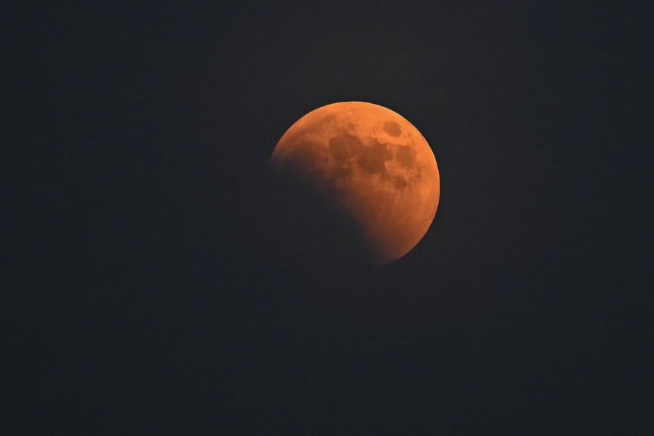 Americans will be able to witness a rare total lunar eclipse on Thursday night – clear skies permitting!