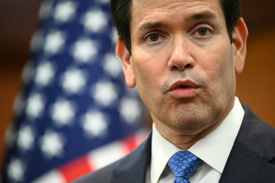 Marco Rubio meets with China's Wang on sidelines of ASEAN talks amid looming tariff deadline