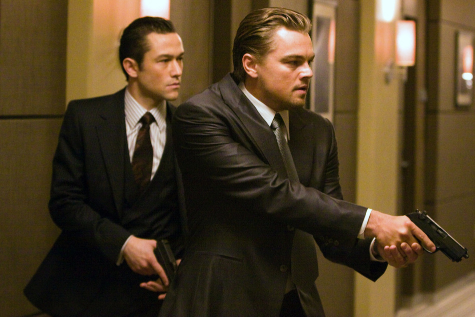 In Inception kämpfen sich Joseph Gordon-Levitt (l.) und Leonardo DiCaprio durch diverse Traumwelten.