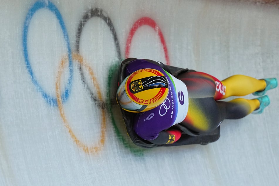 Die im Gesamtweltcup am besten platzierte Deutsche Jacqueline Pfeifer liegt nach dem ersten Lauf auf Platz vier.