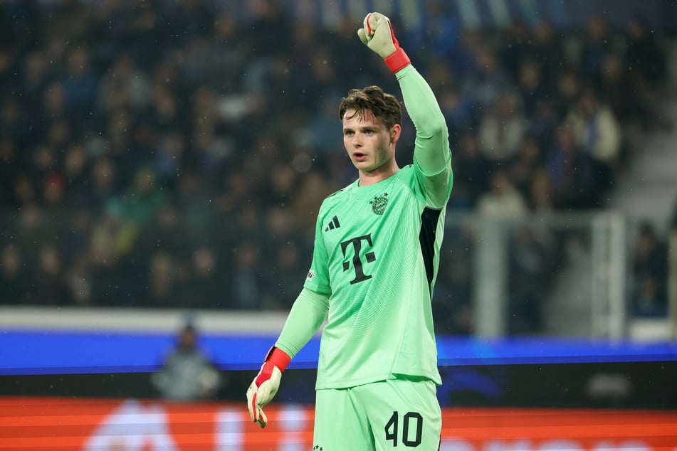 Wenn Sven Urbig (22) sich bis Dienstag von seiner Gehirnerschütterung erholt hat, wird er im Bayern-Tor stehen.
