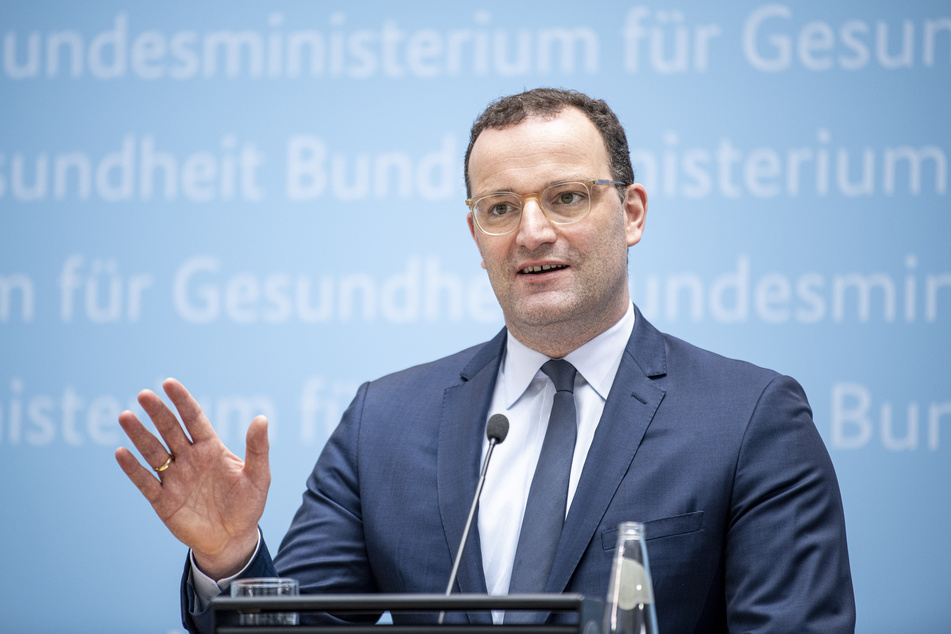 Gesundheitsminister Jens Spahn (41, CDU) plädierte am Dienstag für eine dritte Corona-Impfung.