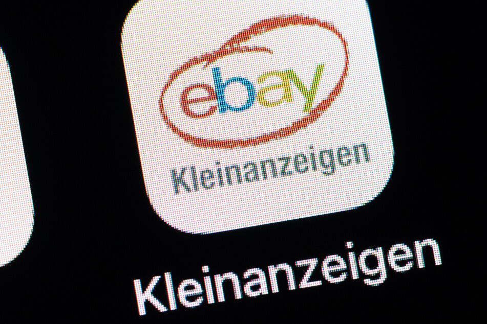 Unter anderem über eBay Kleinanzeigen soll die 35-Jährige mehr als 6000 Euro erbeutet haben.