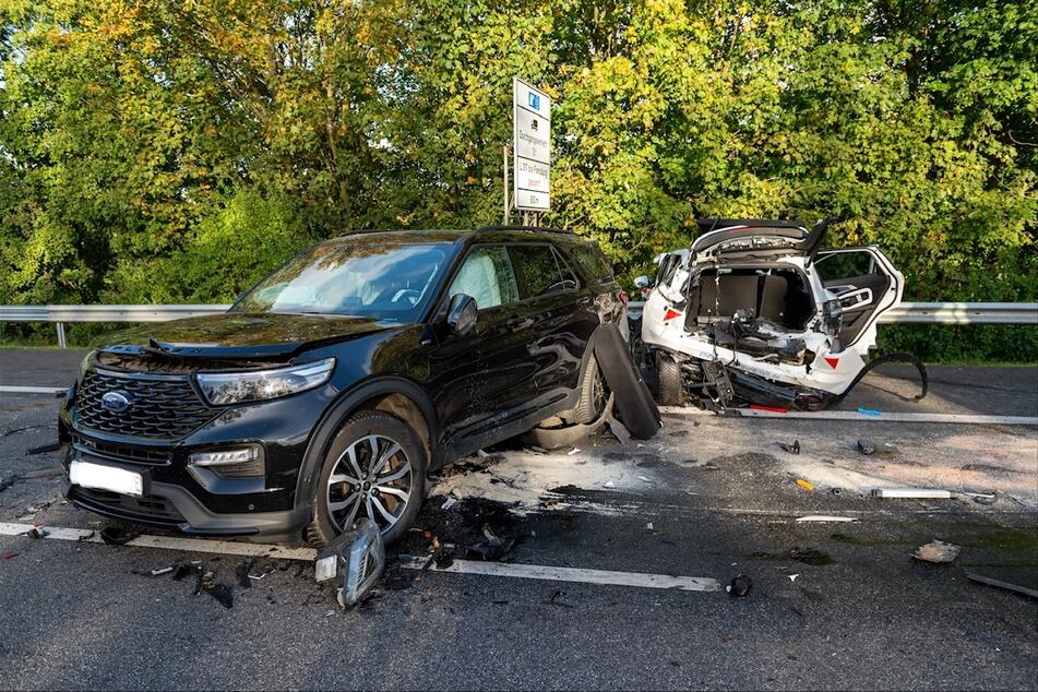 Nach bisherigen Erkenntnissen waren vier Fahrzeuge an dem Unfall auf der A7 beteiligt.