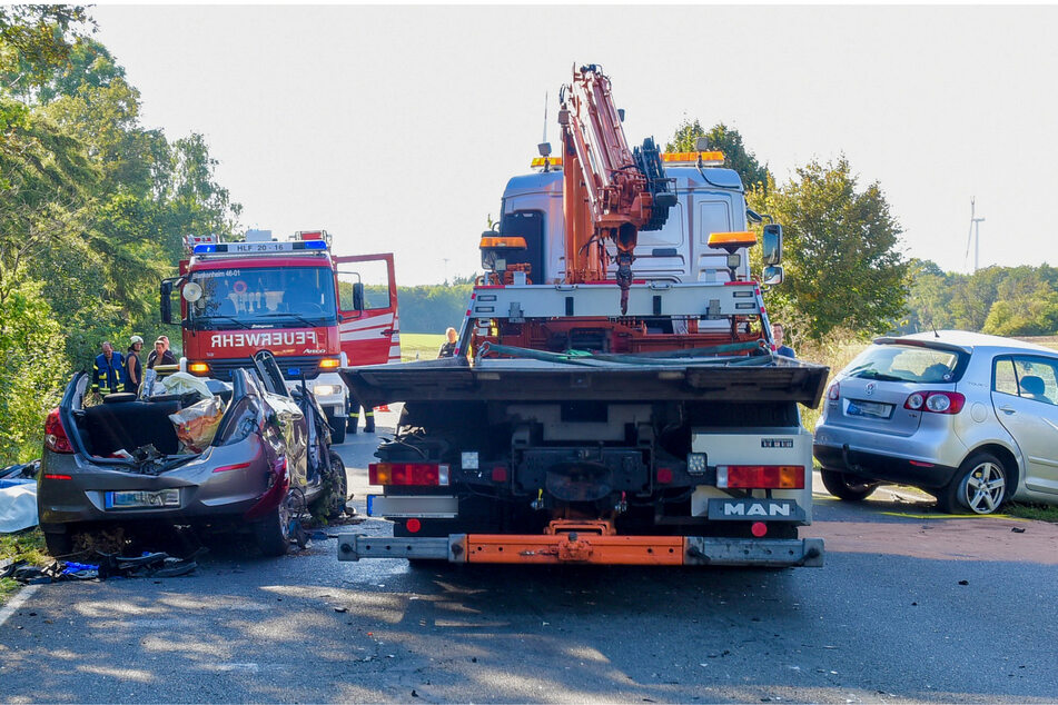 Drei Tote nach Crash auf Landstraße in Mansfeld-Südharz