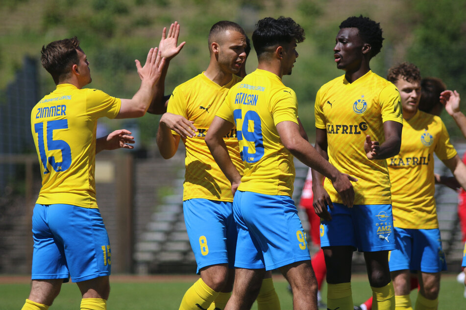 Frühe Führung für die Gäste: Das Tor von Osman Atilgan ließ den 1. FC Lokomotive Leipzig jubeln.