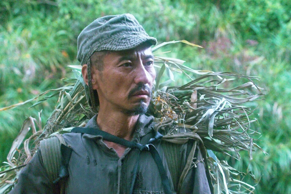Szczególnie imponujące w ostatniej trzeciej: Kanji Tsuda (56) jako Omar Onoda, który ma potencjał, aby kontynuować "bitwa" kierowanie.