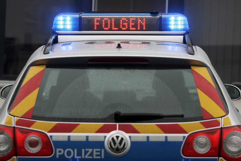 Die Polizei wollte einen Audi-Fahrer (24) in Zwickau kontrollieren, doch der gab Gas. (Symbolbild)
