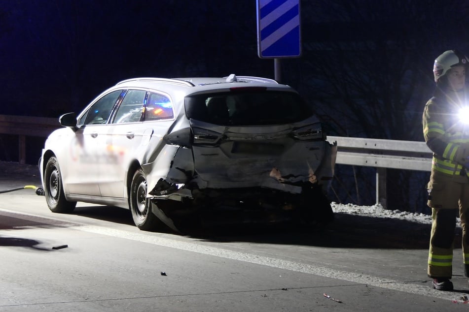 Die Feuerwehr sicherte die Unfallstelle.