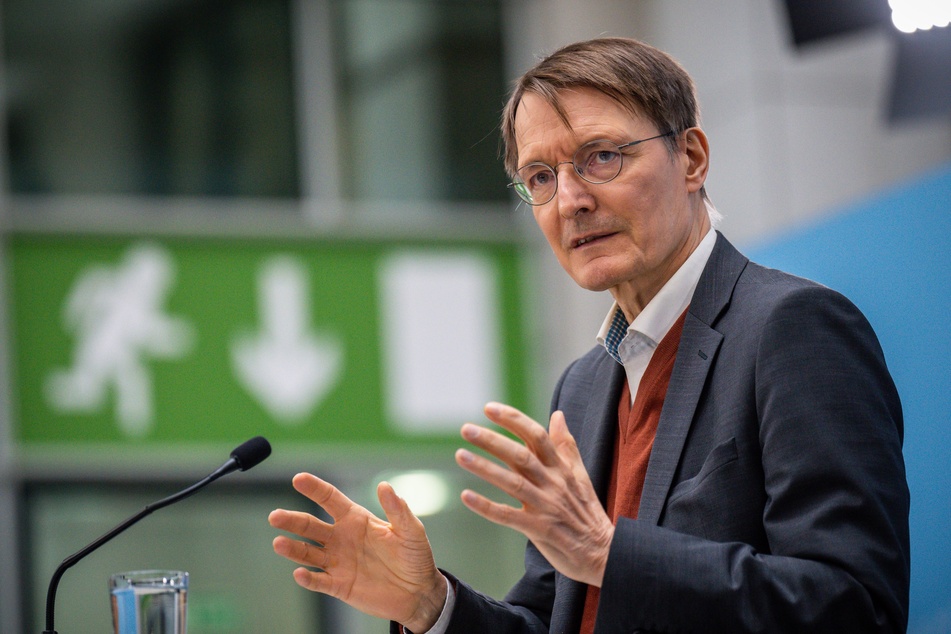 Karl Lauterbach (SPD), Bundesgesundheitsminister, will dem Preiskampf abschwören.