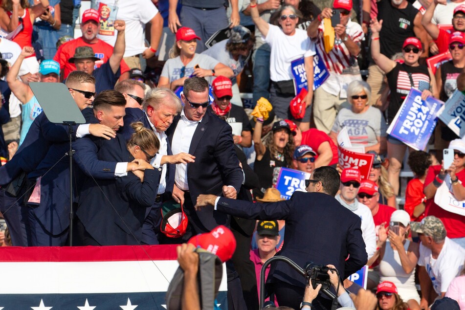 As law enforcement continue to investigate the recent assassination attempt against Donald Trump, multiple Secret Service agents have been placed on leave.