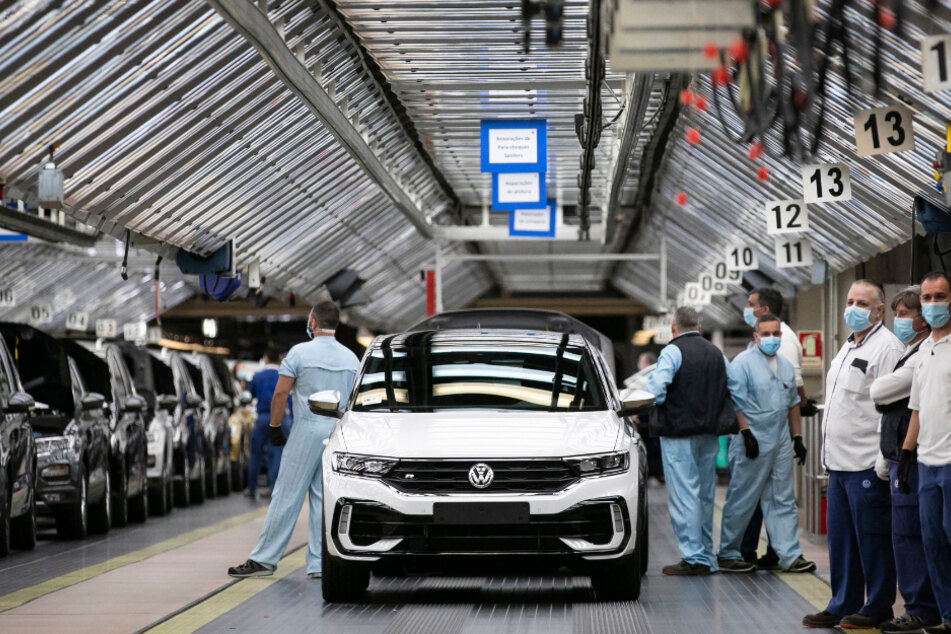 Vor allem die Autoindustrie ist von Kurzarbeit betroffen. (Symbolbild)