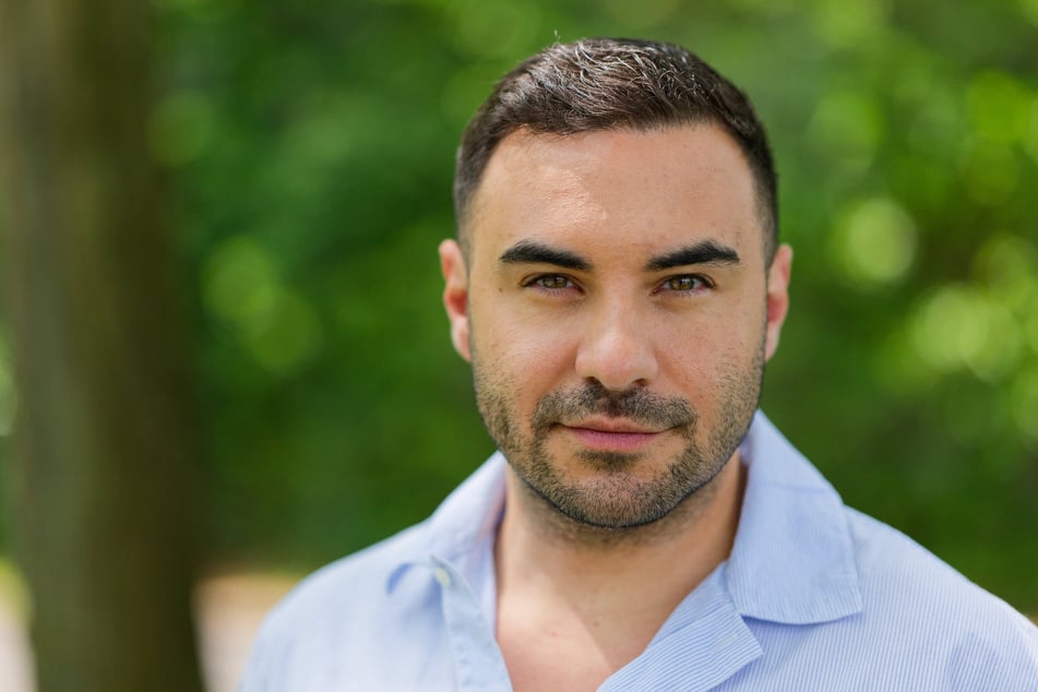L'acteur Lars Steinhöfel (39 ans) s'étonne de la mentalité allemande qui se plaint sans cesse.