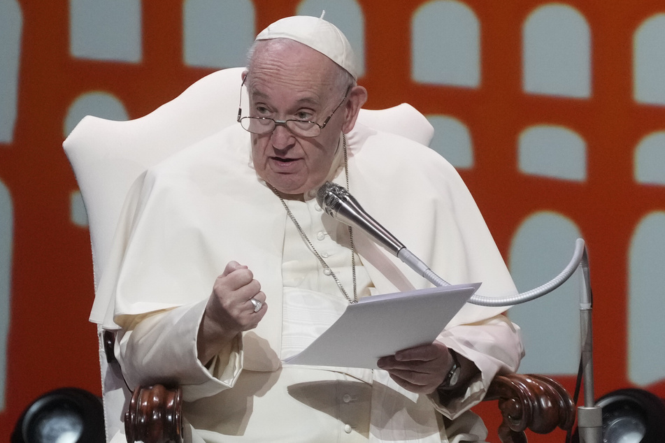 Papst Franziskus (85) warnt vor den schrecklichen Folgen der Klimakrise.