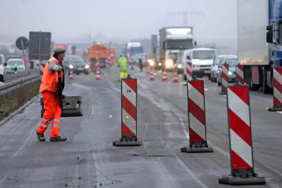 Auf der A72 kommt es zu Spur-Sperrungen. (Symbolfoto)