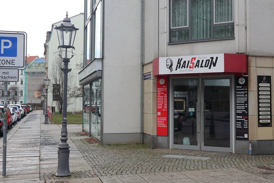 Dresden: Einbruch in Dresdner Friseursalon: Das haben die Diebe am Ende gestohlen