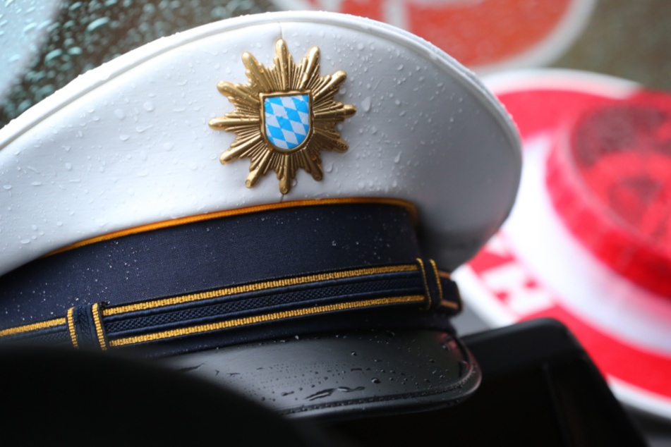 Der 14-Jährige wurde wegen Unfallflucht und Fahrens ohne Fahrerlaubnis angezeigt. (Symbolbild)