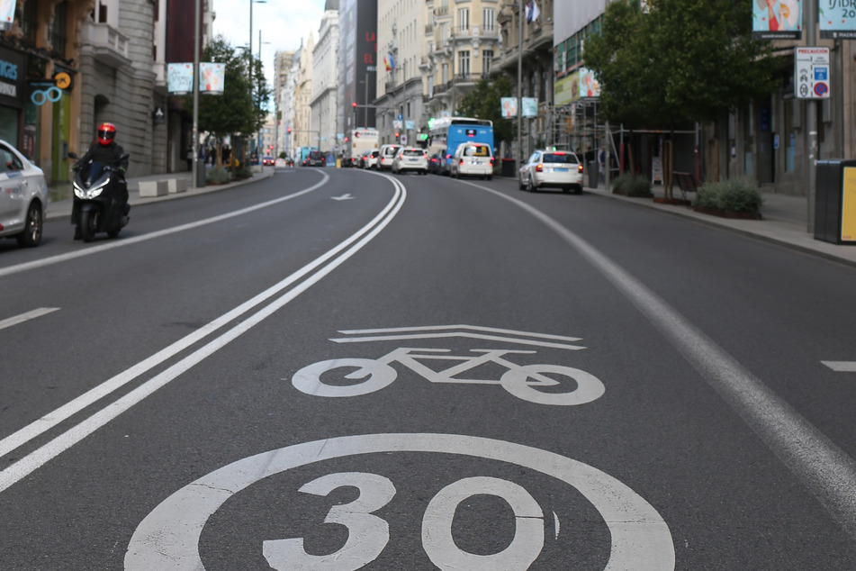 Auch auf Madrids Straßen gilt nun Tempo 30. Tödliche Unfälle sollen so vermieden werden.